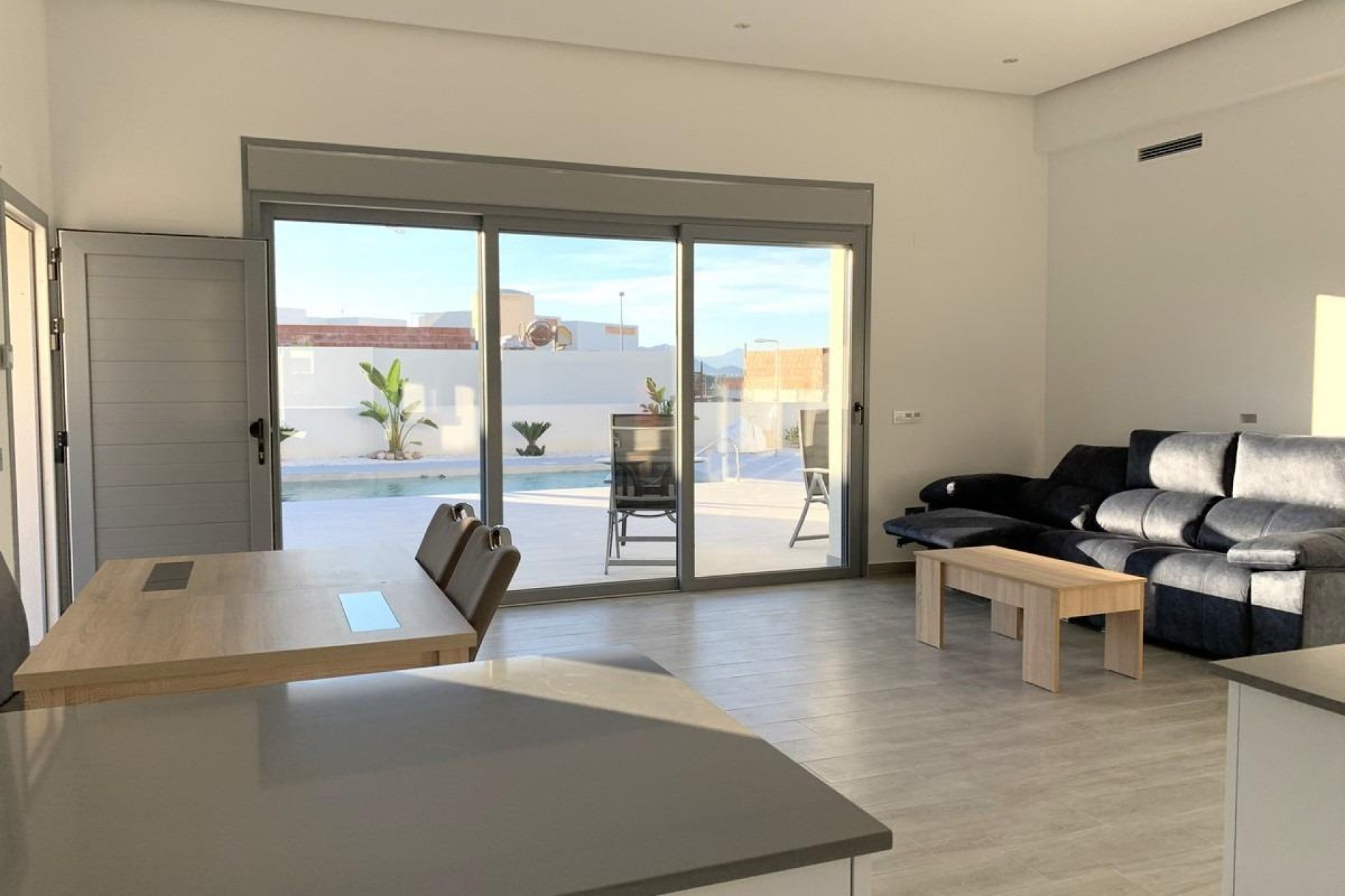 New Build - villa -
Rafal - polideportivo