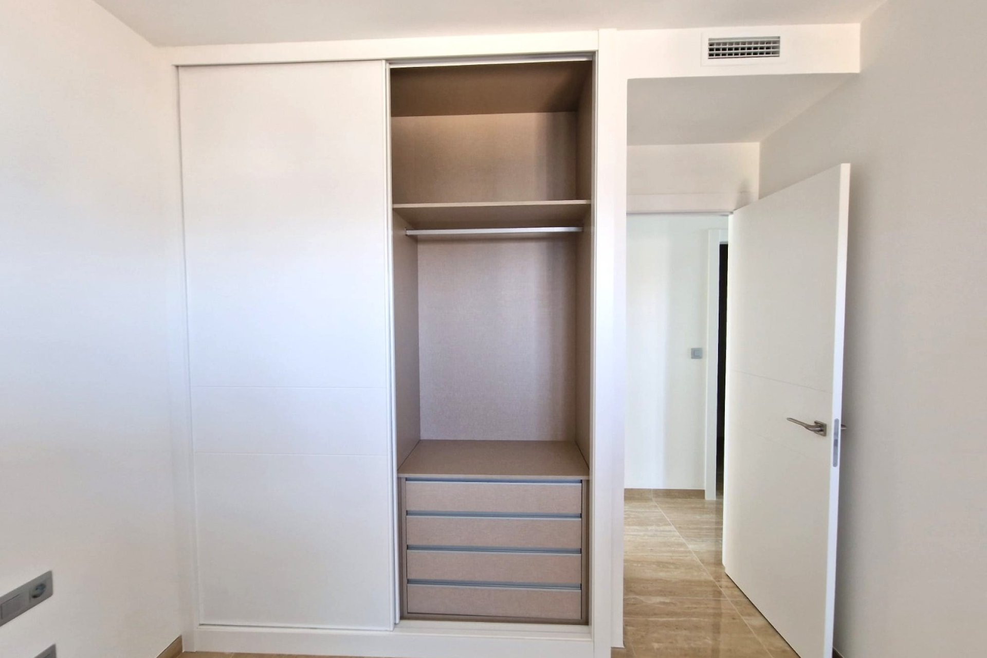 Nowy budynek - apartment -
Benidorm - Poniente