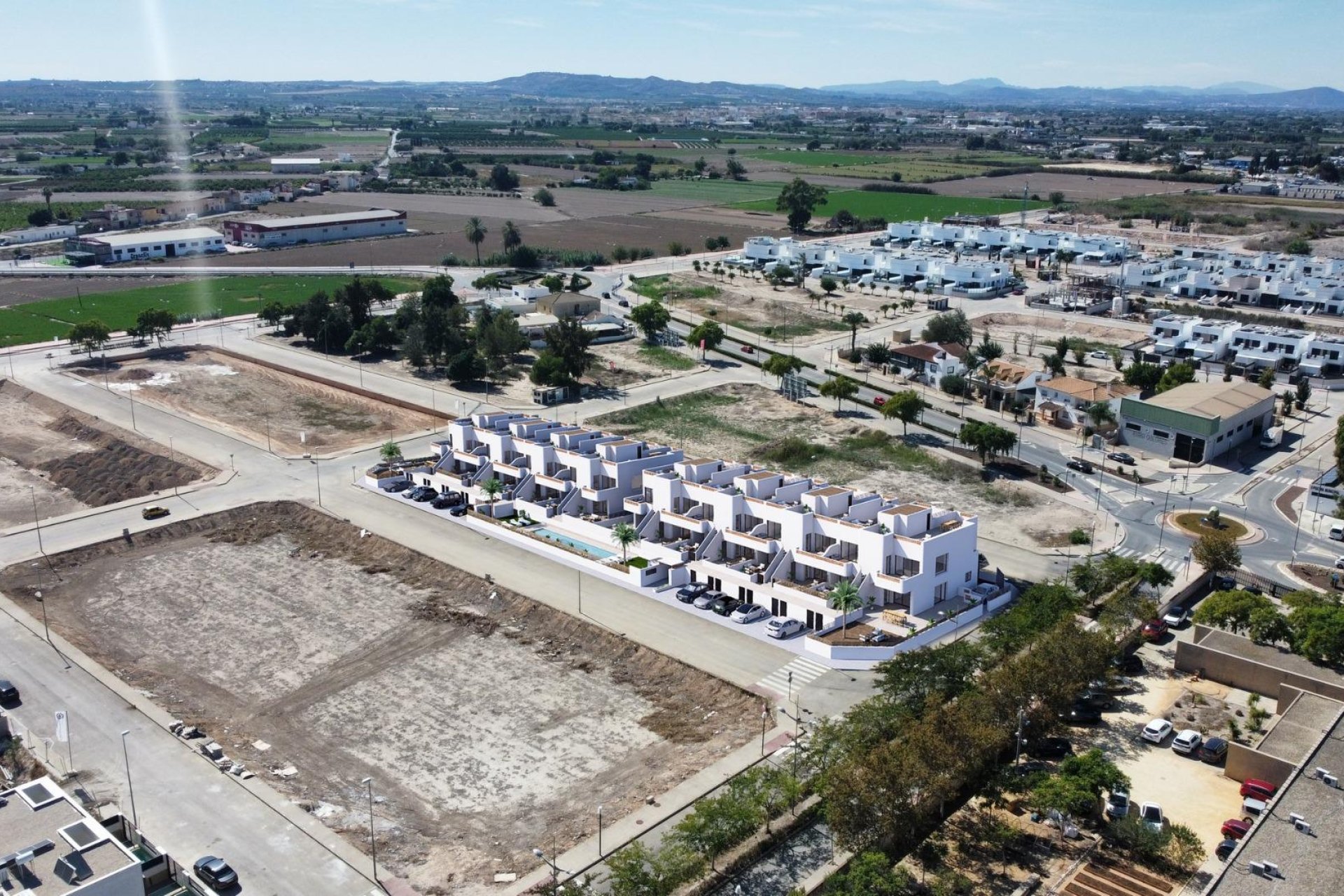 Nowy budynek - Bungalow -
Dolores - Sector 3