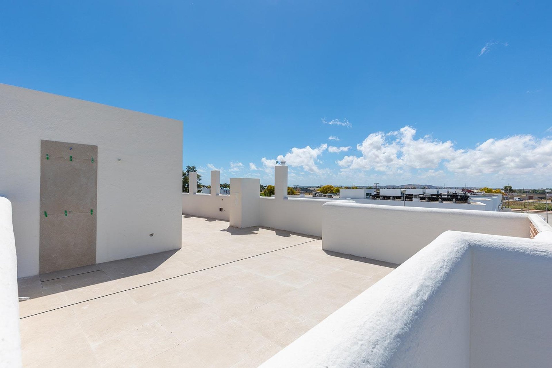 Nowy budynek - Bungalow -
Dolores - Sector 3