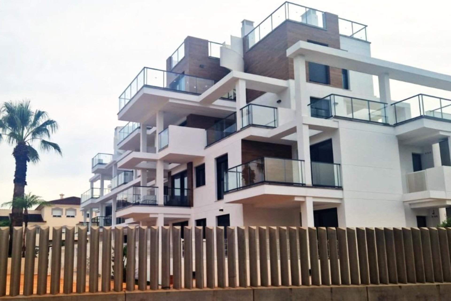 Nowy budynek - Daszek -
Denia - Las Marinas km 2.5