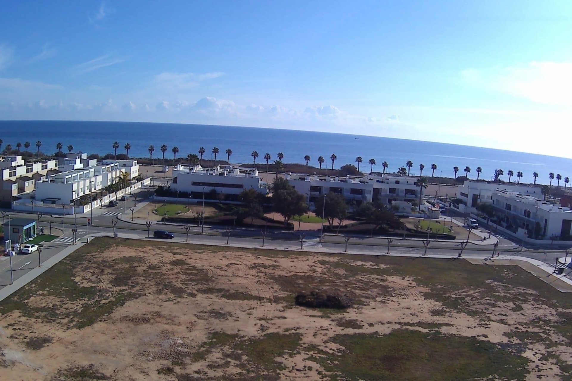 Nowy budynek - Daszek -
Pilar de la Horadada - Playa de las Higuericas