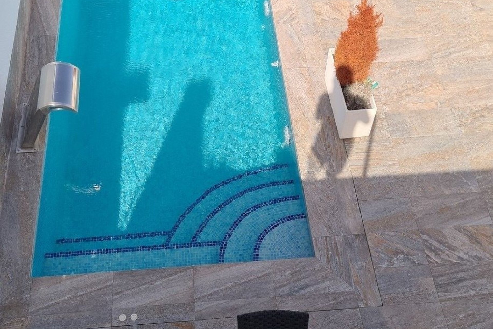 Nowy budynek - town house -
Avileses