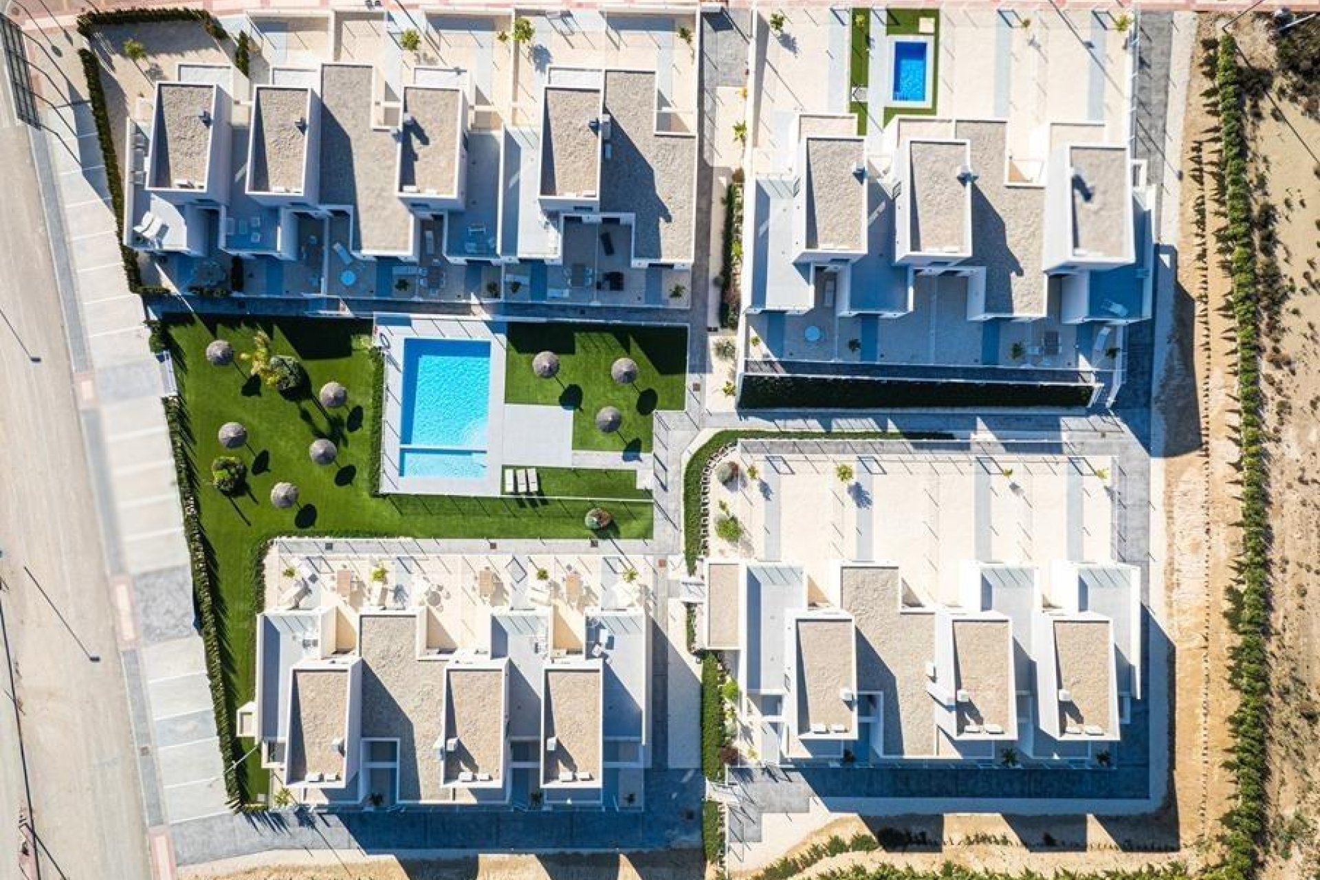 Nowy budynek - town house -
Baños y Mendigo - Altaona Golf