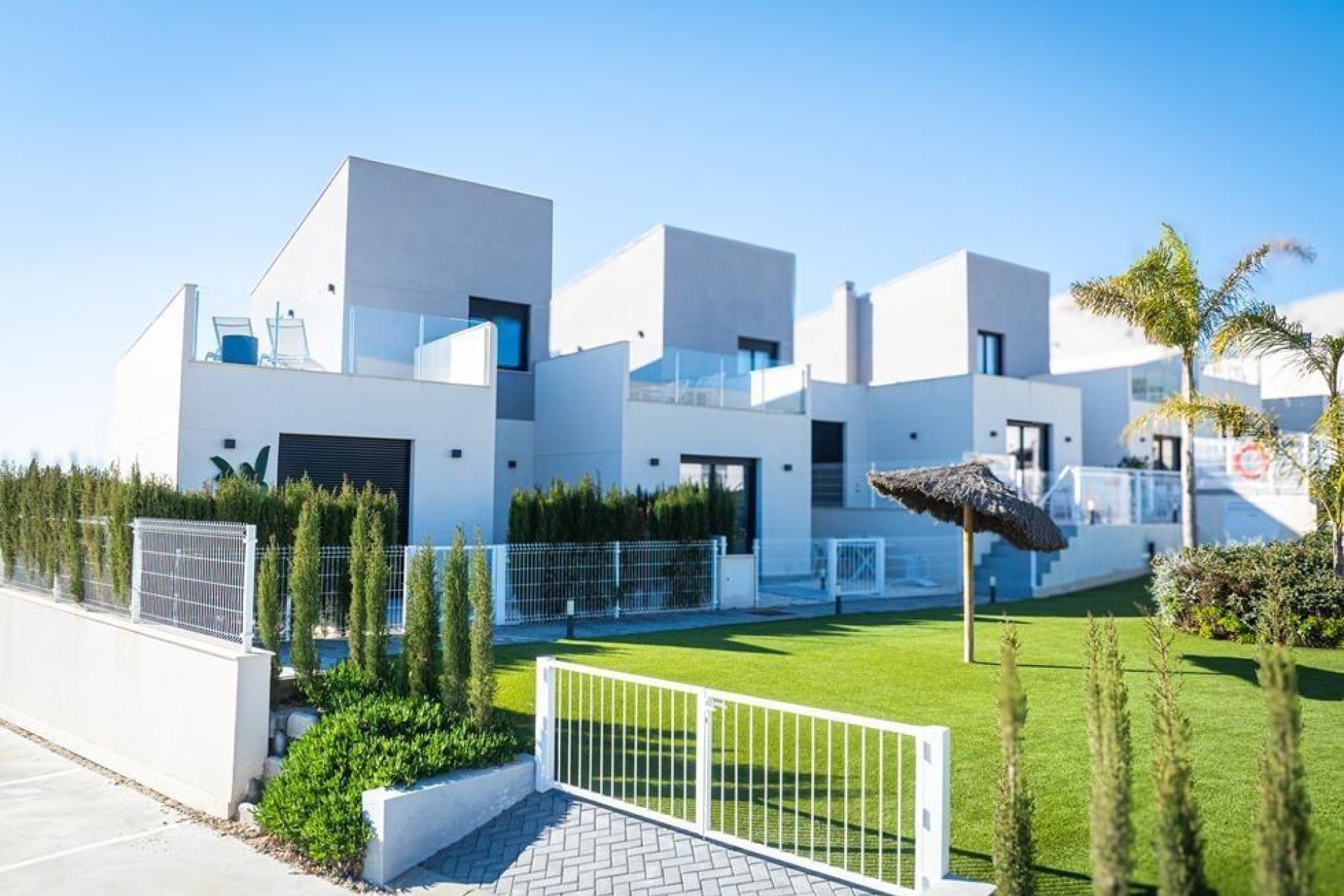 Nowy budynek - town house -
Baños y Mendigo - Altaona Golf