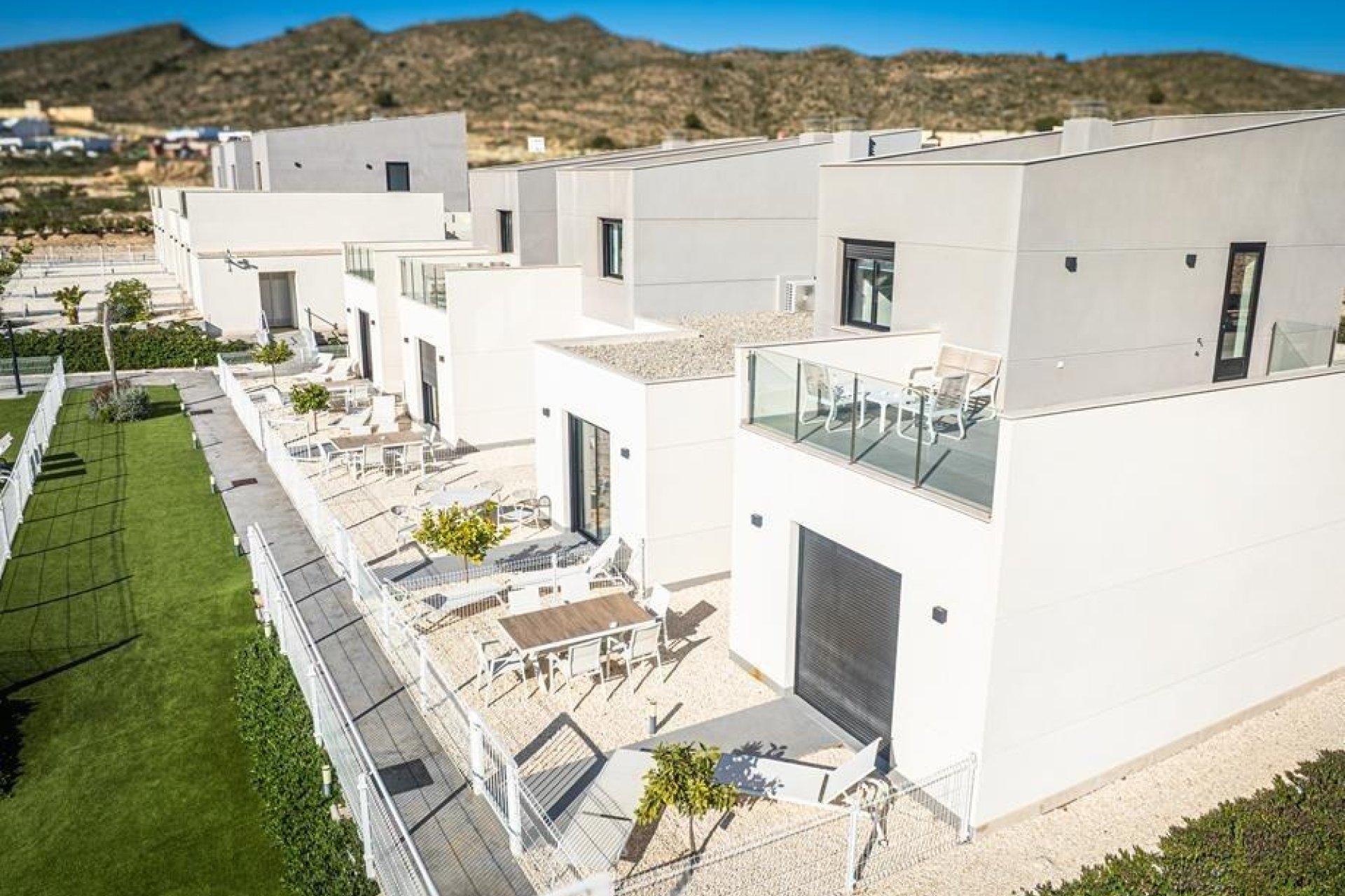 Nowy budynek - town house -
Baños y Mendigo - Altaona Golf