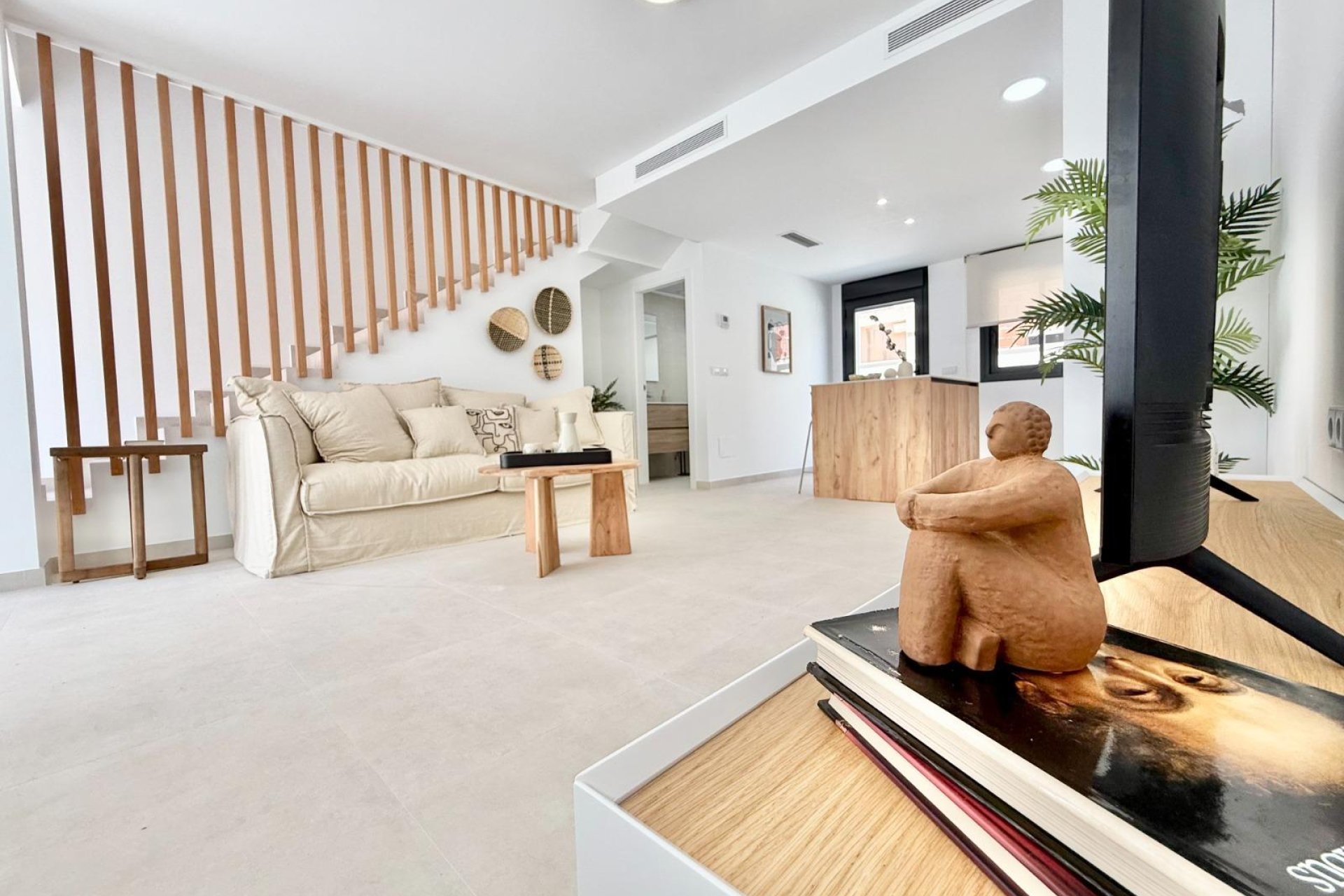 Nowy budynek - town house -
Cox - San Fernando