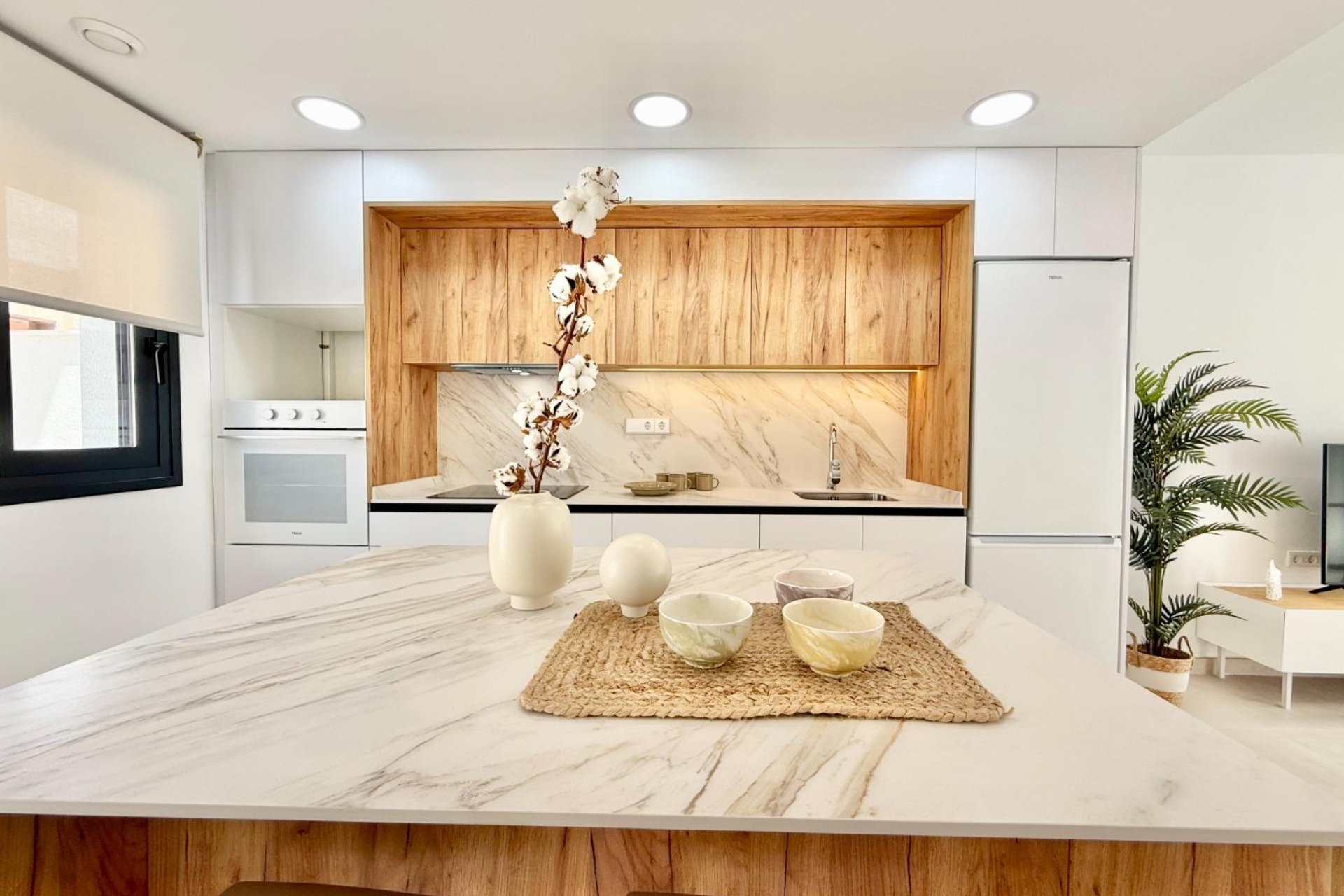 Nowy budynek - town house -
Cox - San Fernando