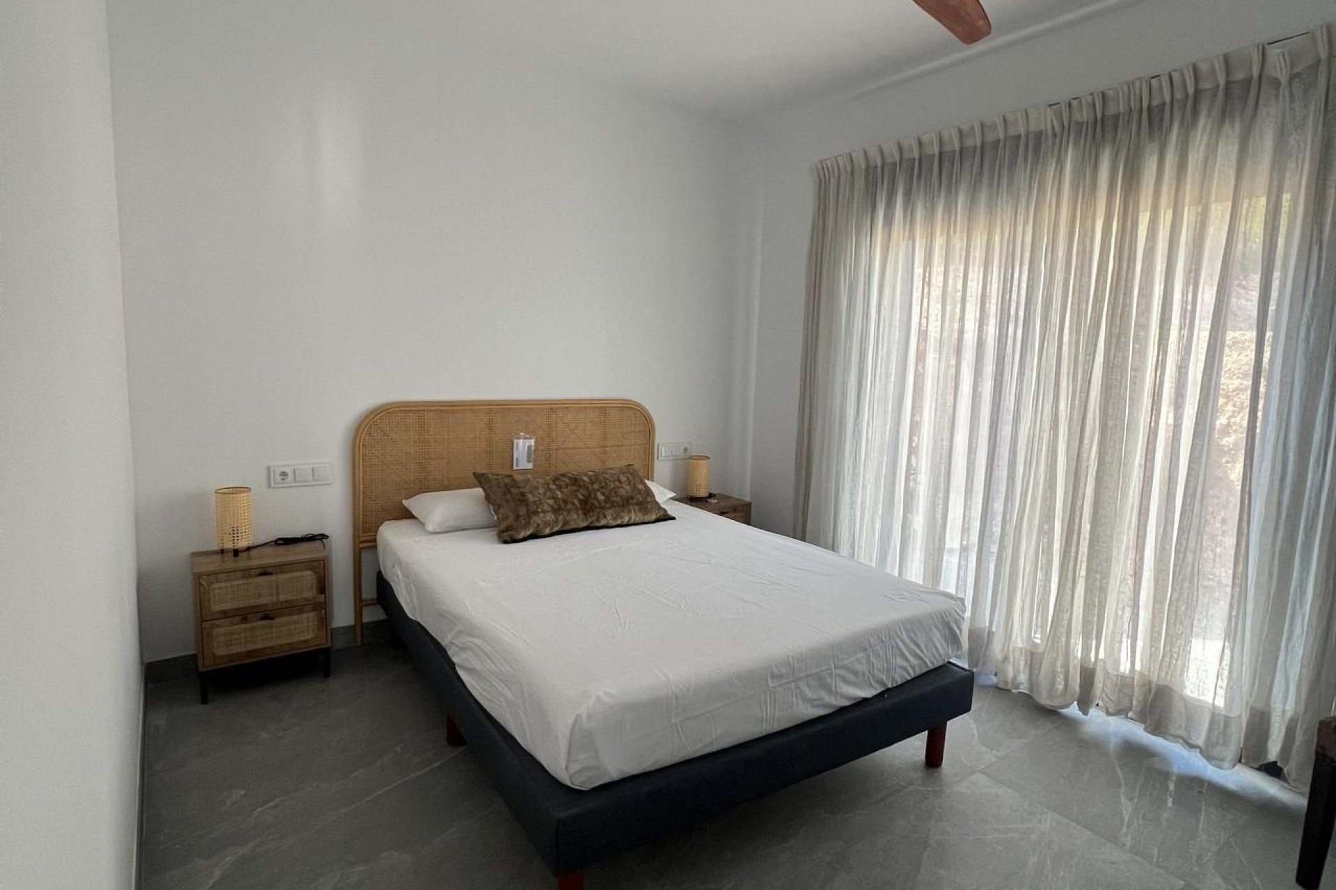 Nowy budynek - town house -
Polop - PAU1