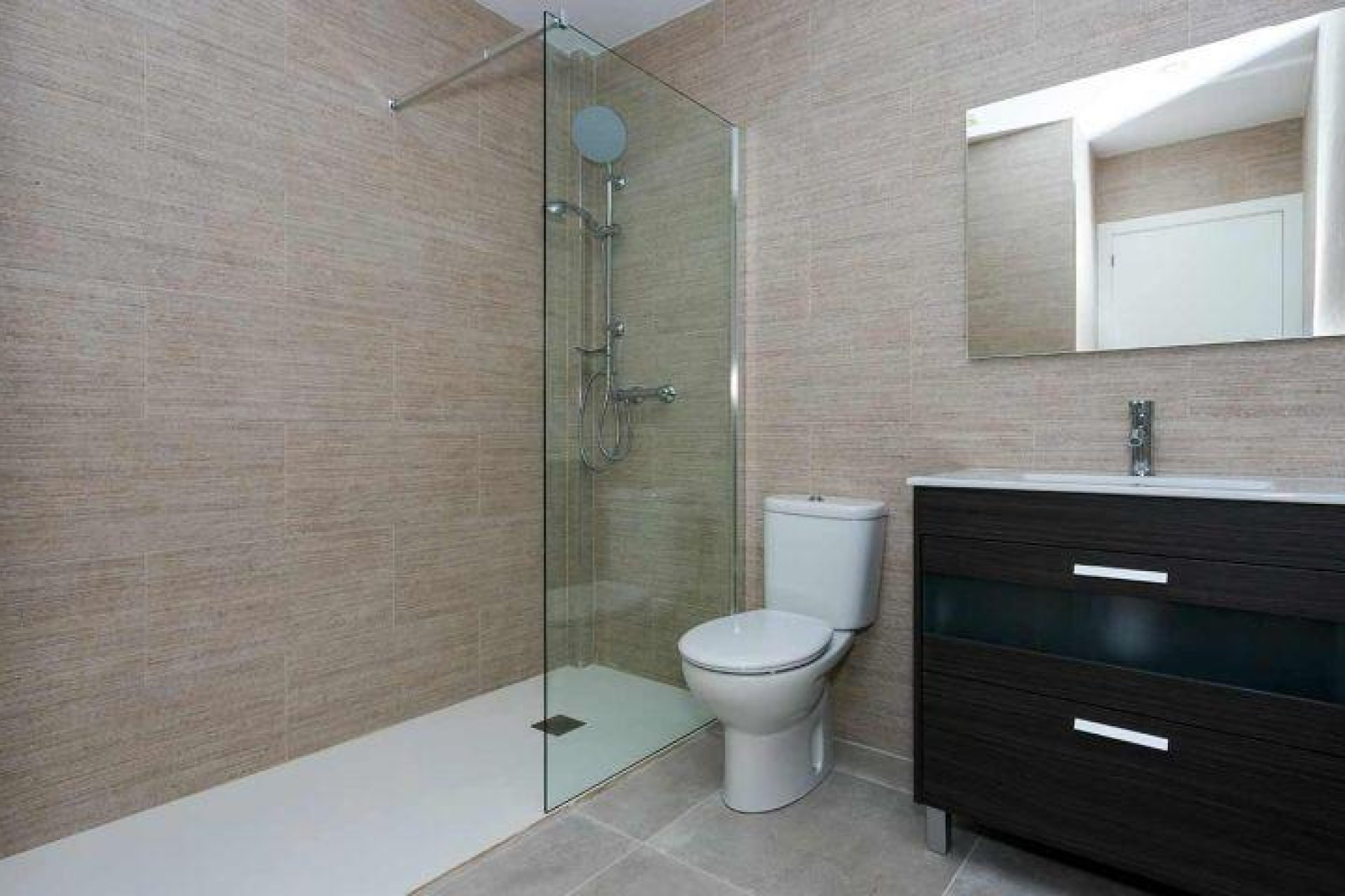 Nowy budynek - villa -
Daya Nueva - Centro