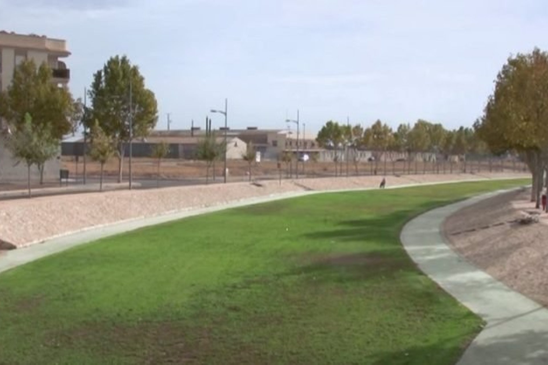 Nowy budynek - villa -
Pilar de la Horadada - pueblo