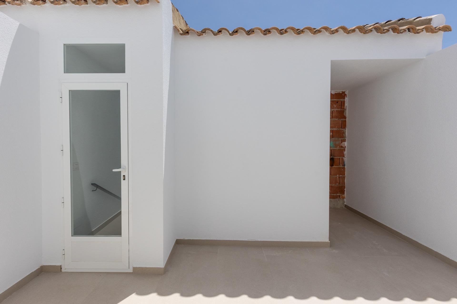 Nowy budynek - villa -
Rafal - pueblo
