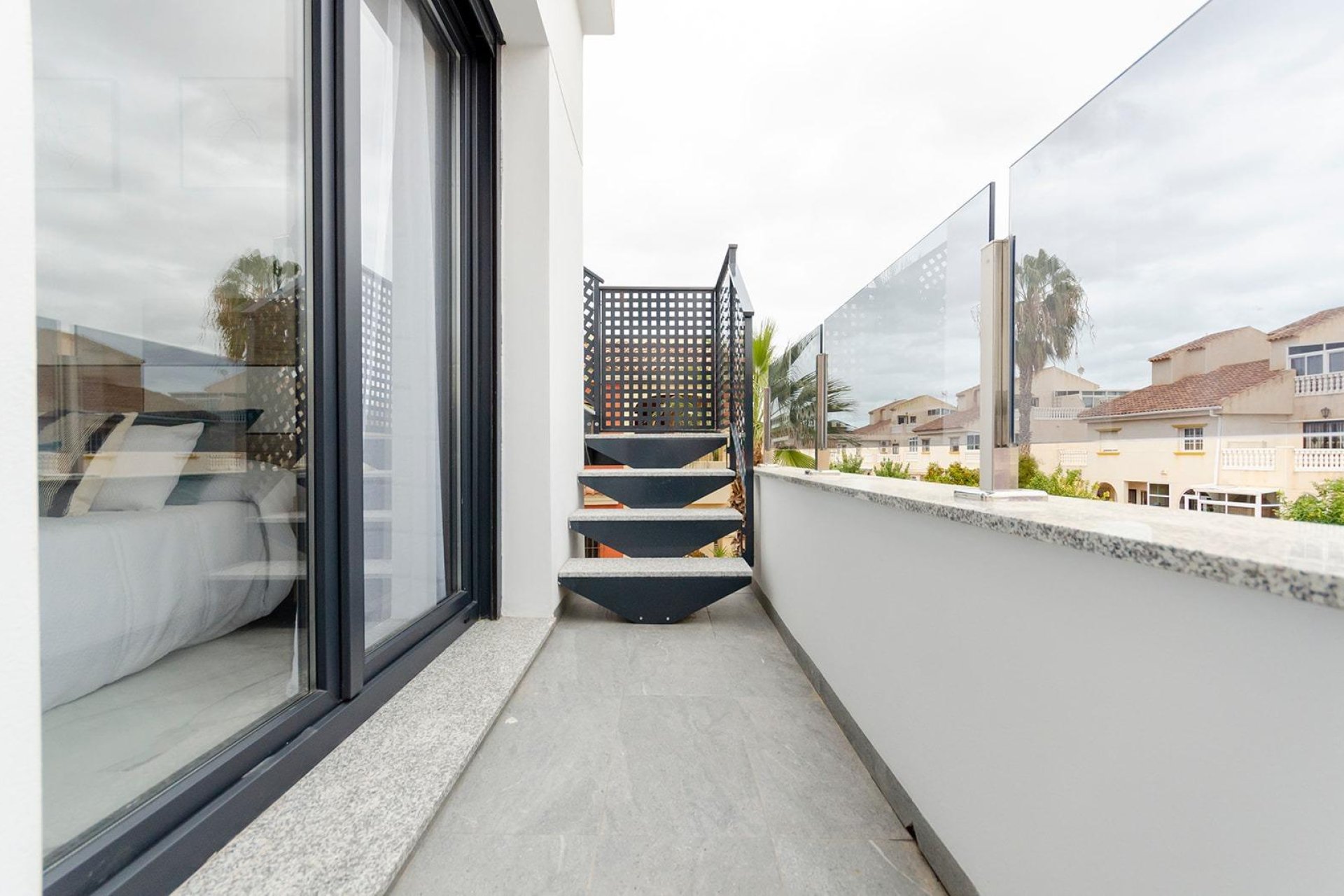 Nowy budynek - villa -
Torrevieja - Torretas