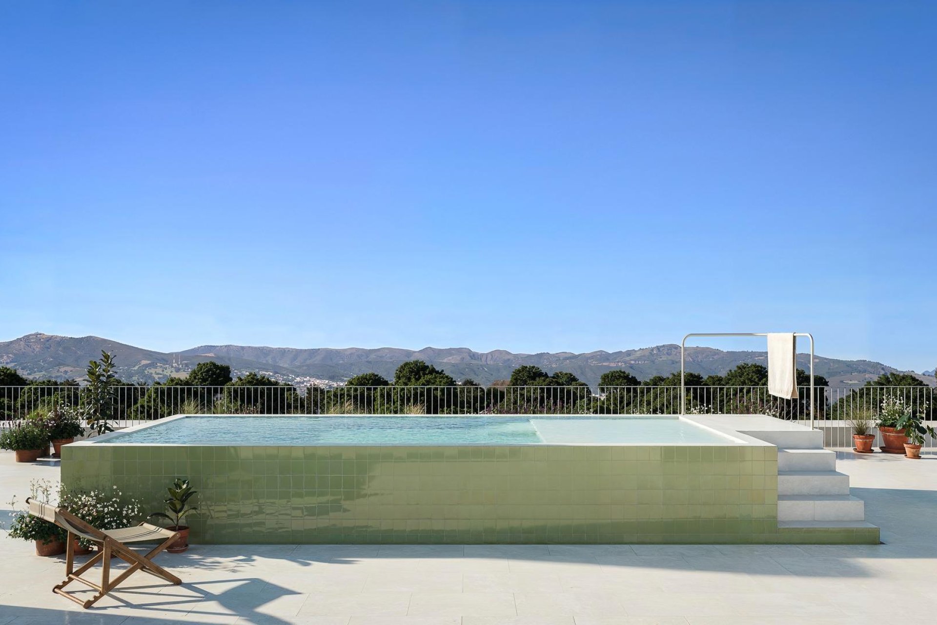 Obra nueva - apartment -
Jacarilla - pueblo