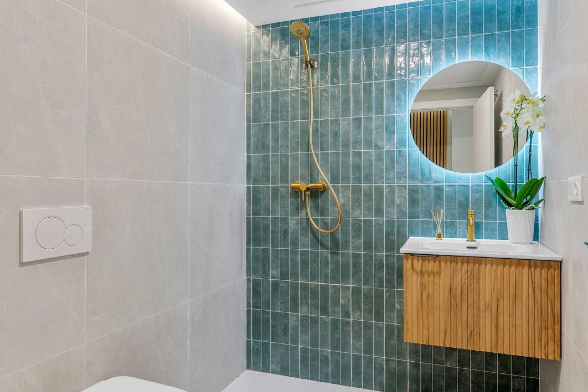 Obra nueva - apartment -
Jacarilla - pueblo