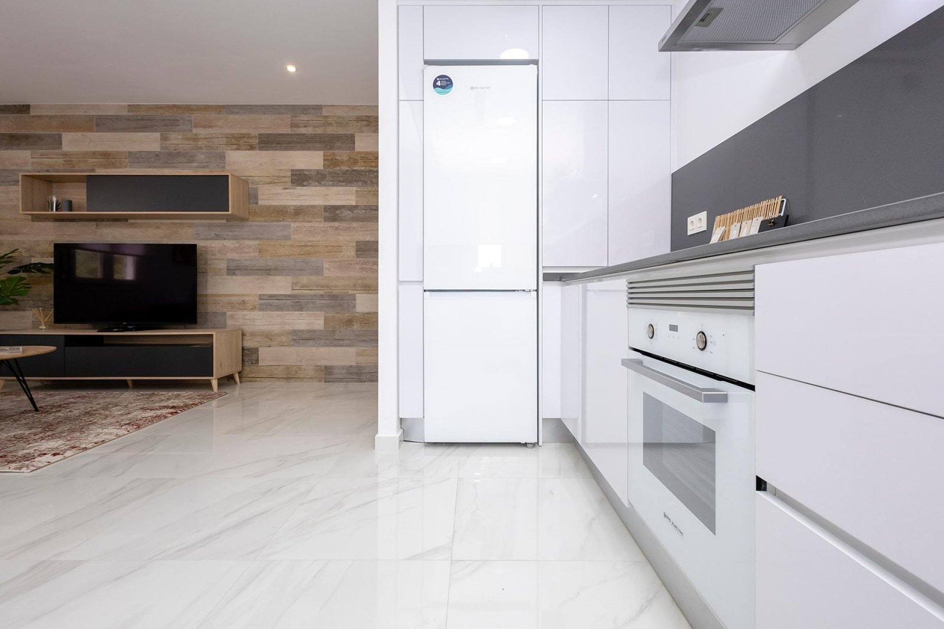 Obra nueva - apartment -
Jacarilla - pueblo