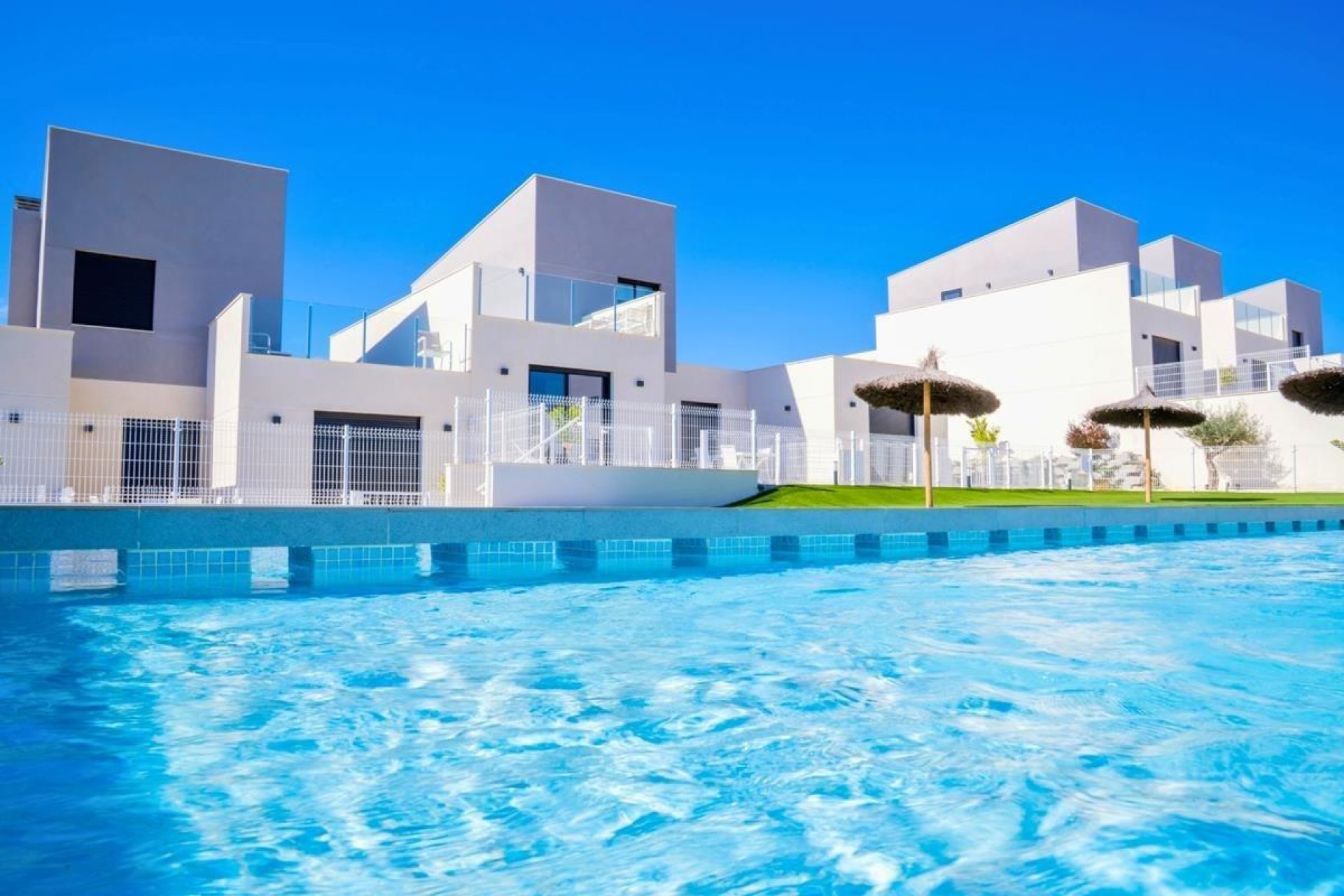 Obra nueva - town house -
Baños y Mendigo - Altaona Golf