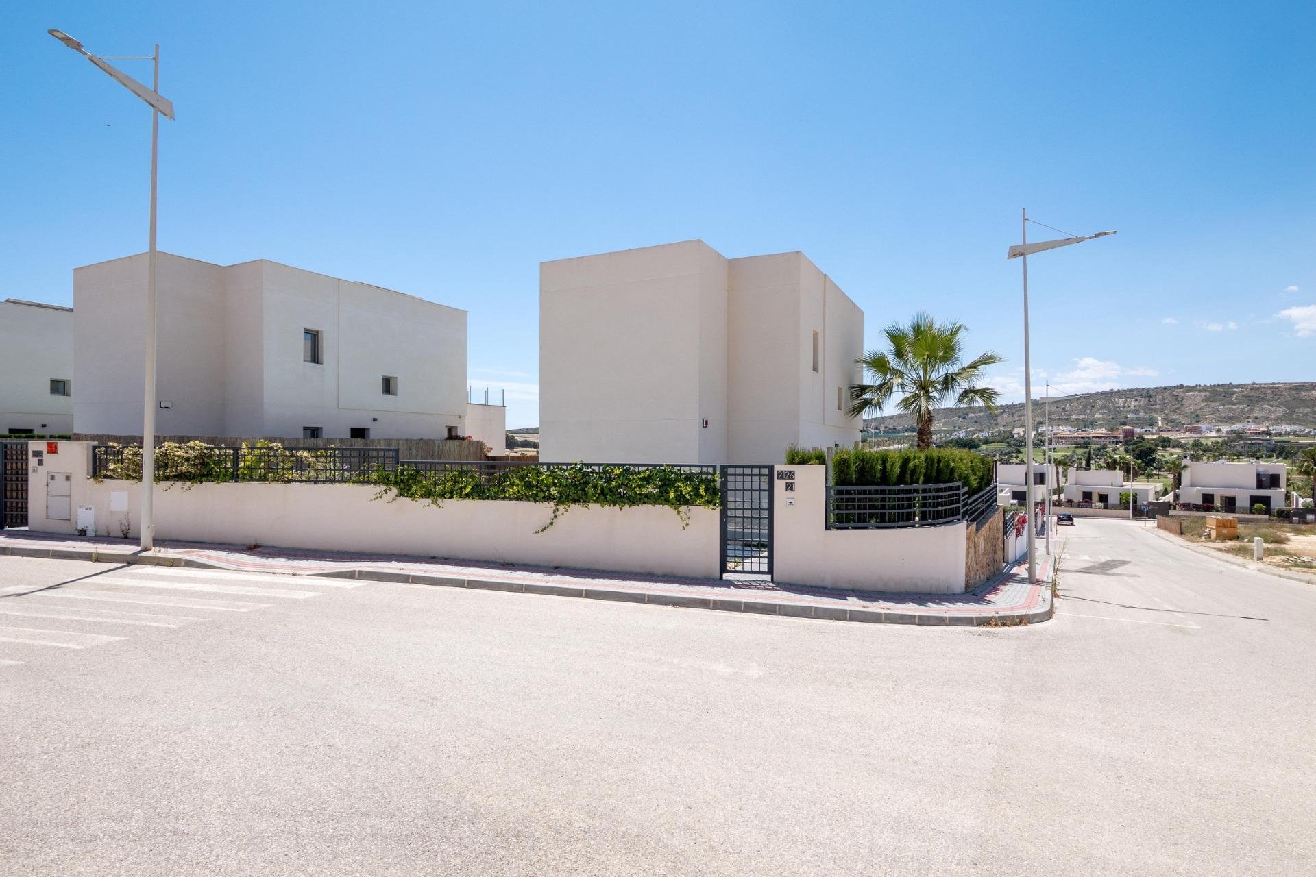 Obra nueva - villa -
Algorfa - La Finca Golf