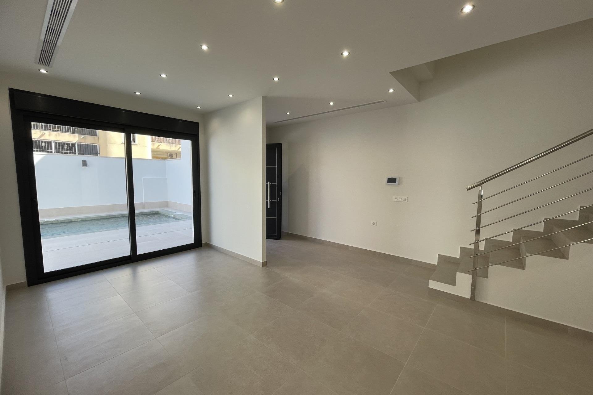 Obra nueva - villa -
Almoradí - Heredades