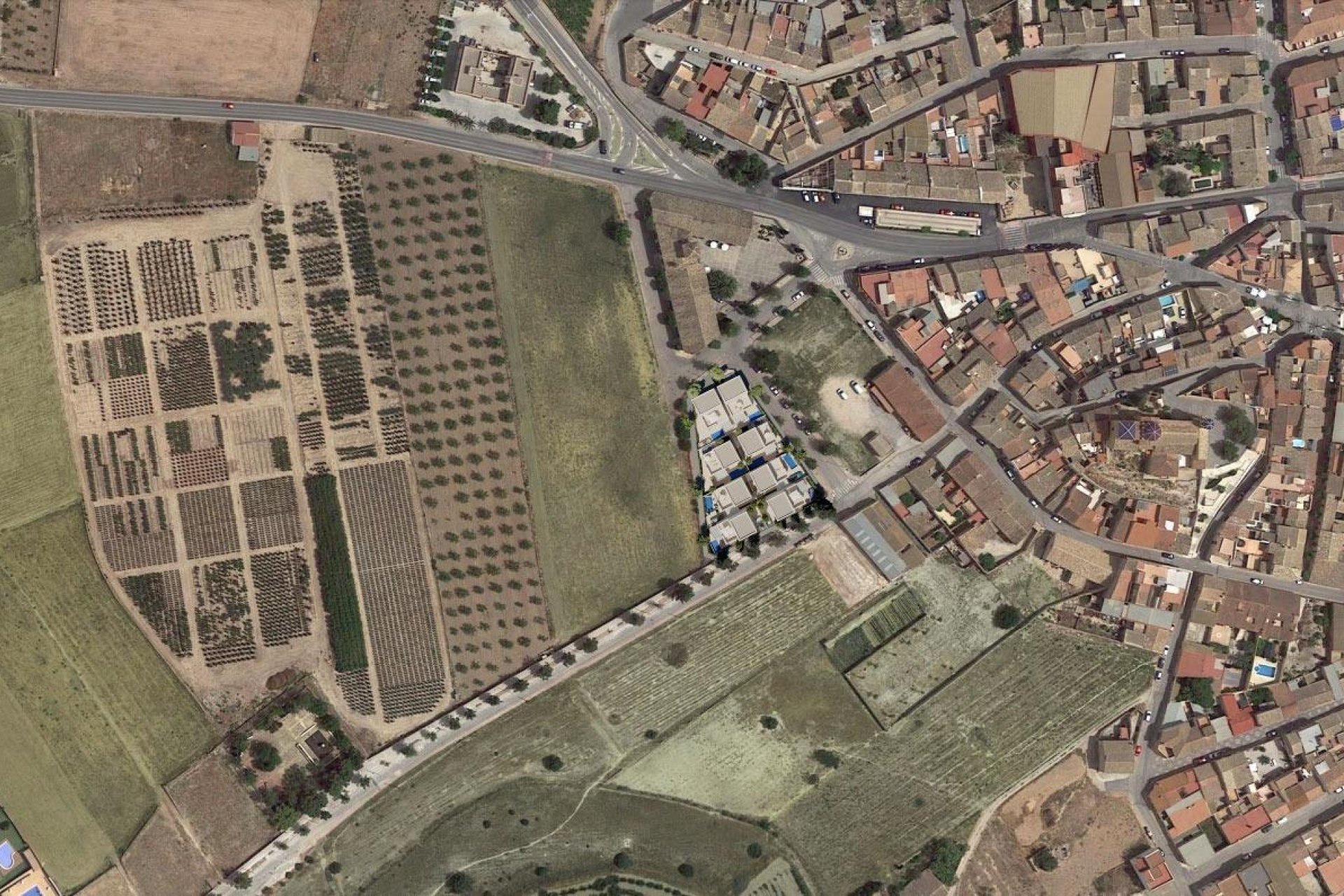 Obra nueva - villa -
Hondón de las Nieves - Centro