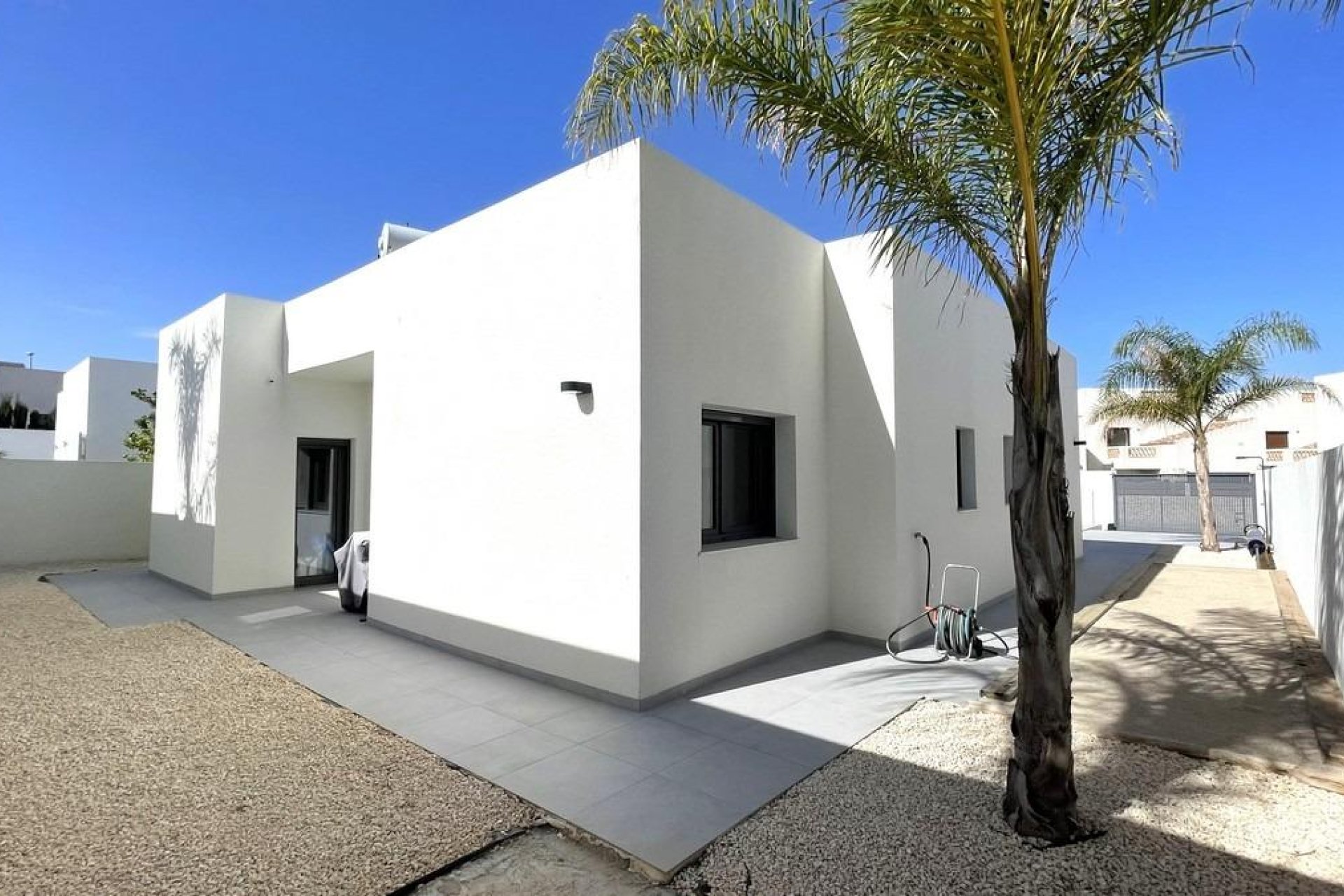 Obra nueva - villa -
Rafal - polideportivo