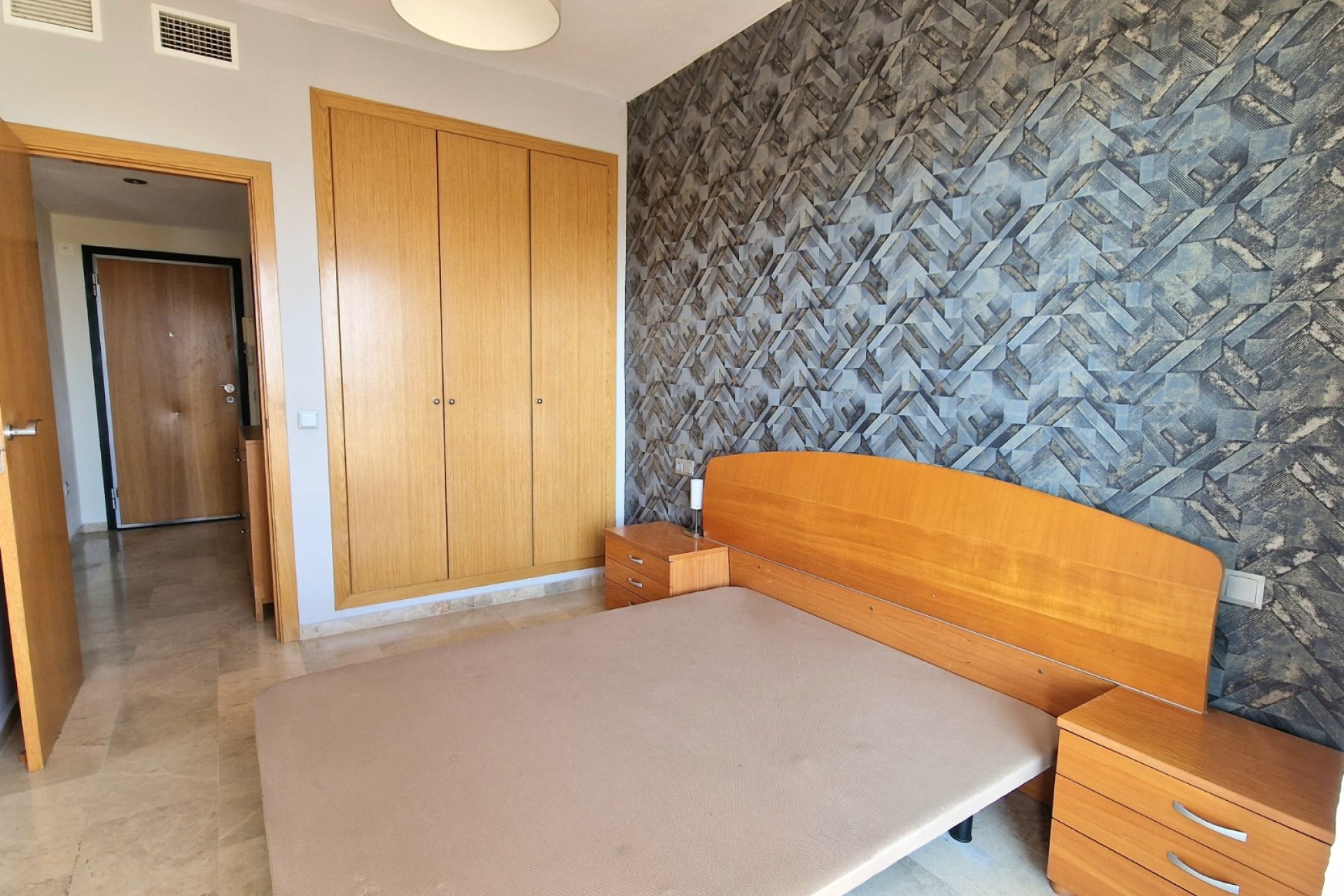 Reventa - Apartamentos -
Benidorm - Poniente
