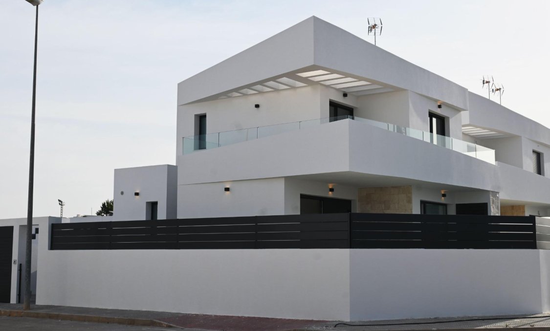 New Build - villa -
Dolores - polideportivo