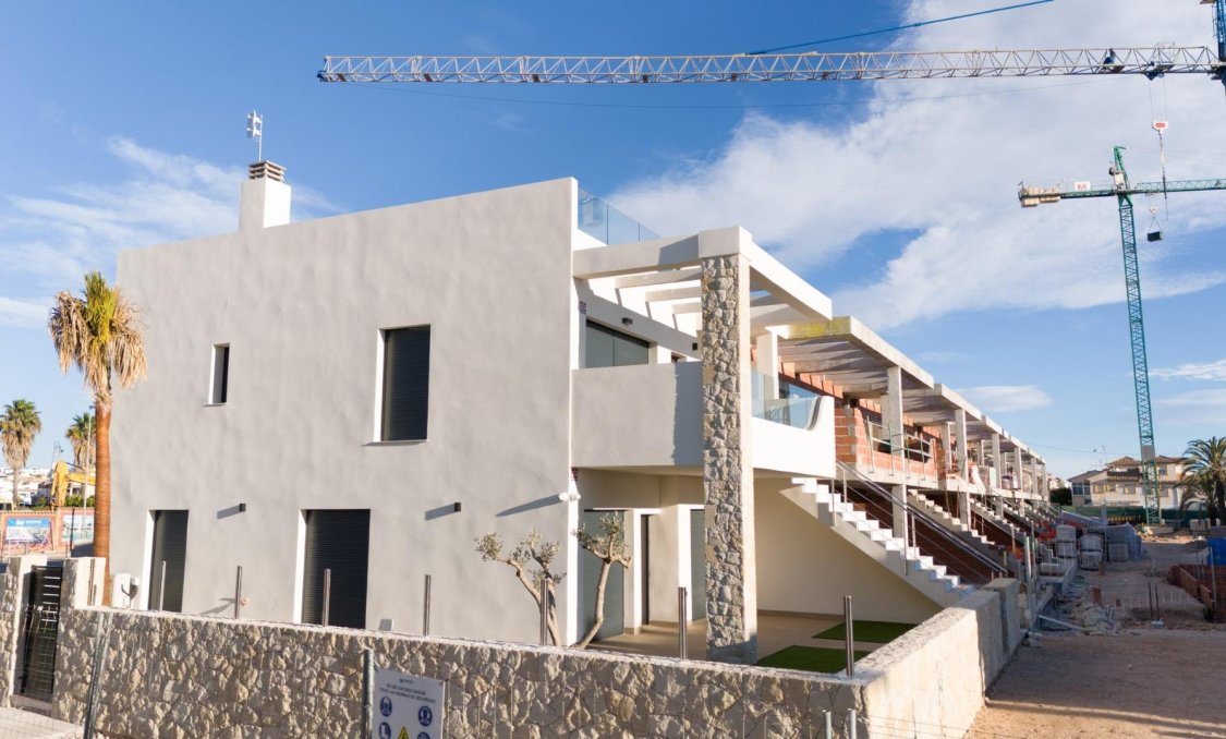 New Build - Bungalow -
Pilar de la Horadada - pueblo