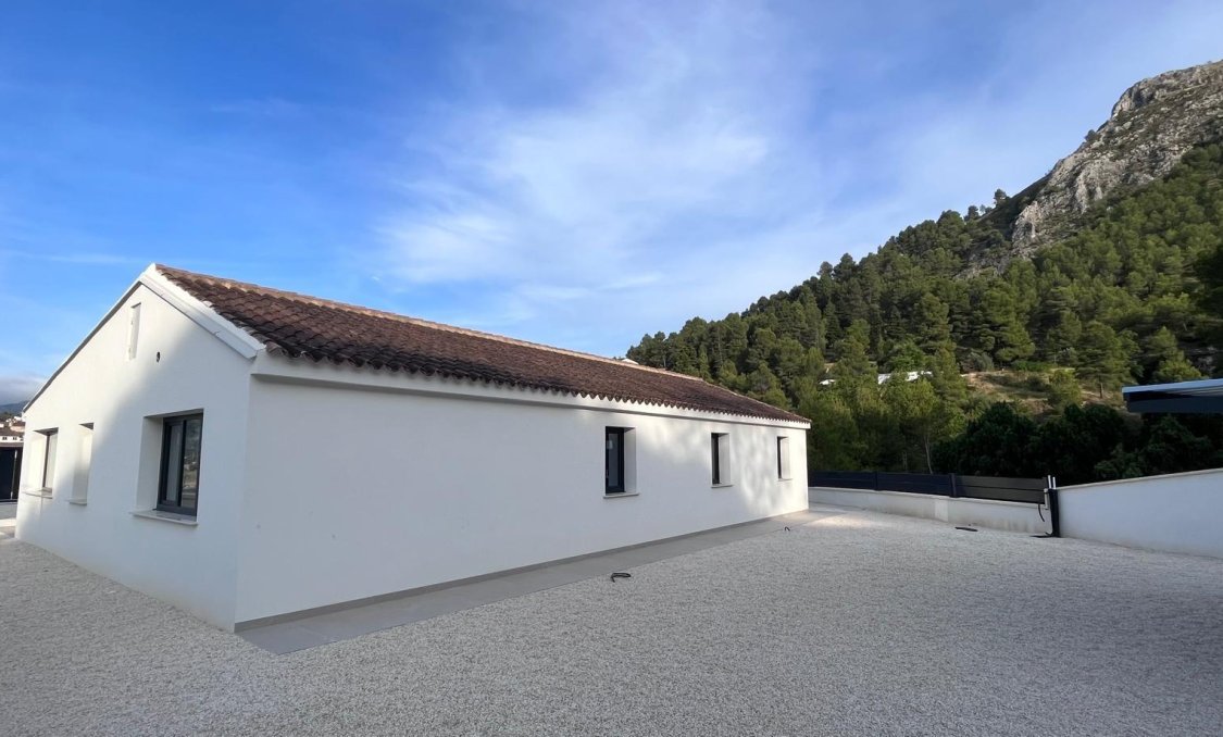 New Build - villa -
Penaguila - El Olivar