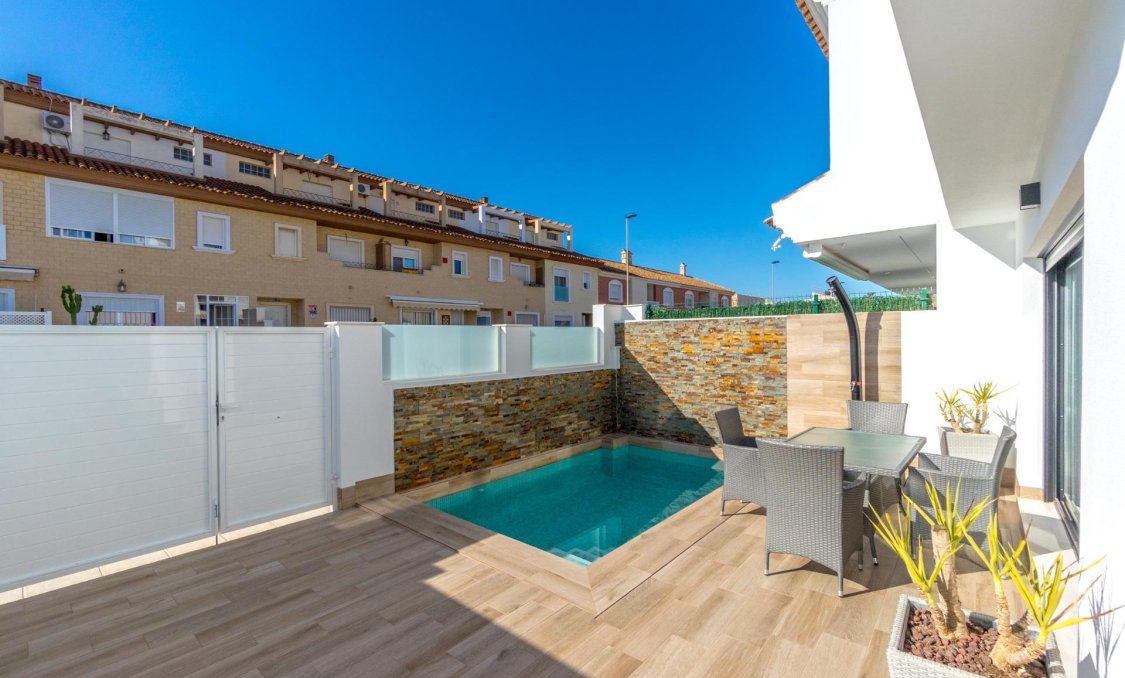 New Build - villa -
San Pedro del Pinatar - Polideportivo