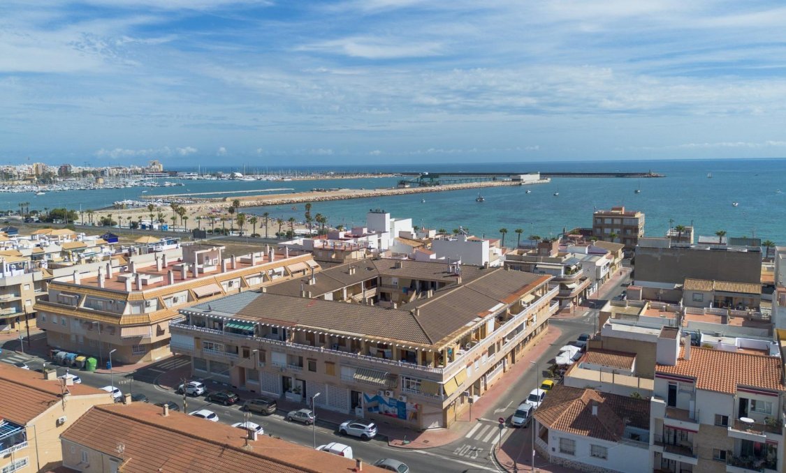 New Build - apartment -
Torrevieja - Playa Los Naufragos