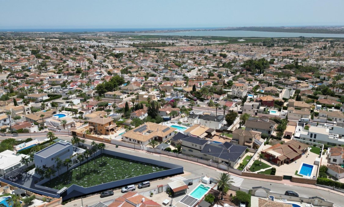 Obra nueva - villa -
Ciudad Quesada