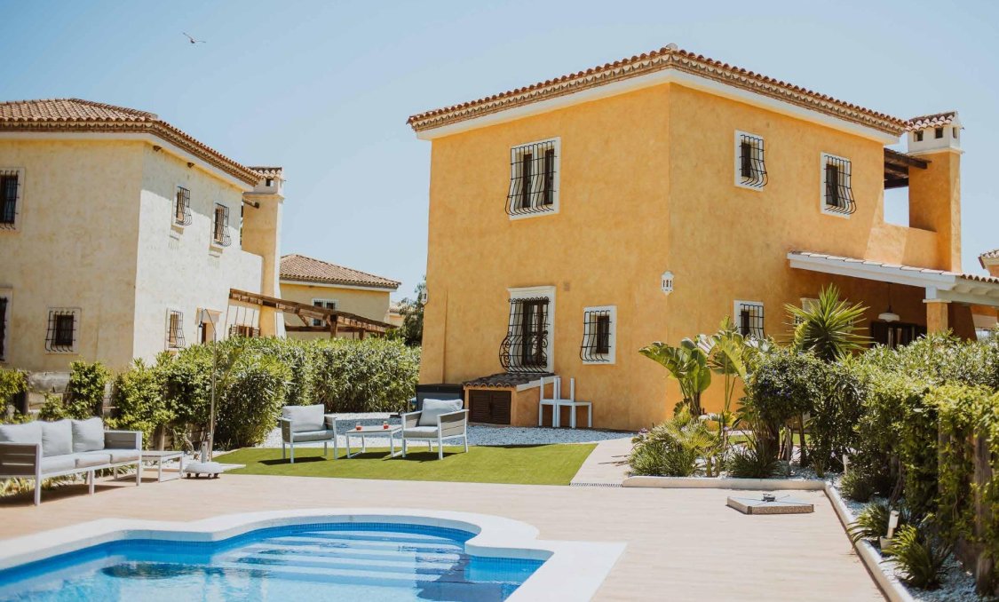 Obra nueva - villa -
Cuevas Del Almanzora - Desert Springs Golf Club