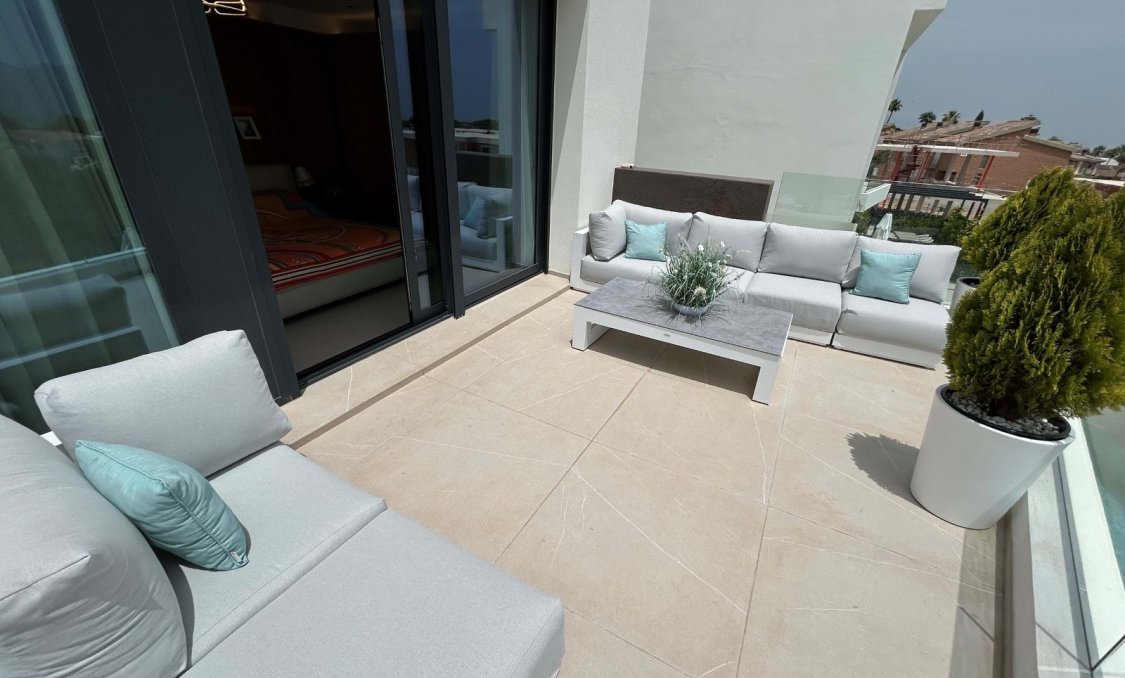 Resale - villa -
La Nucía