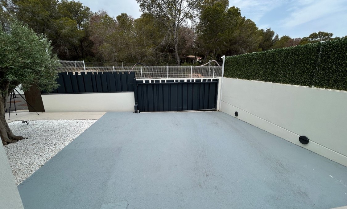 Resale - villa -
La Nucía