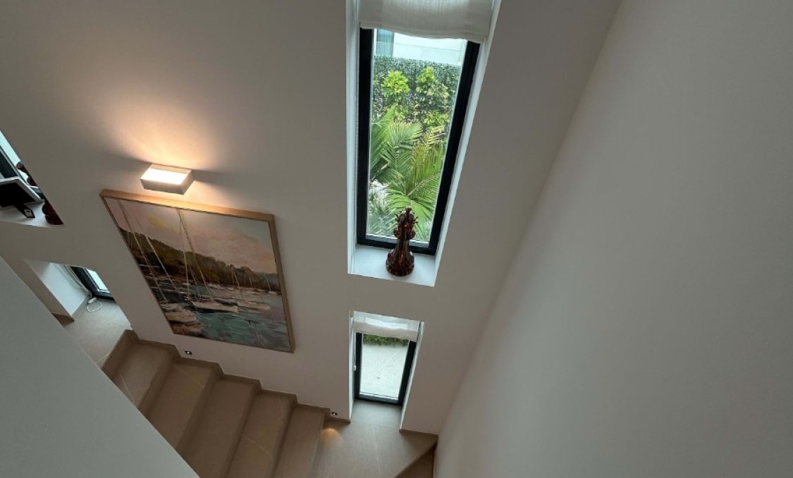 Resale - villa -
La Nucía