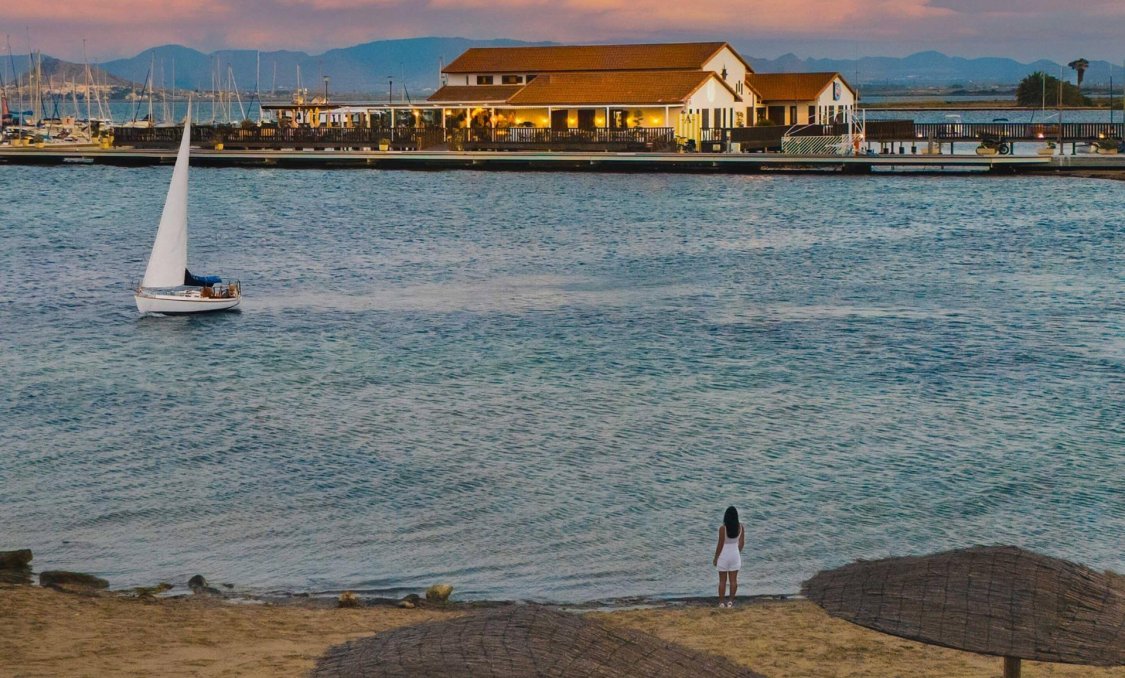 New Build - Ground floor apartment -
Los Alcazares - Parque Diana