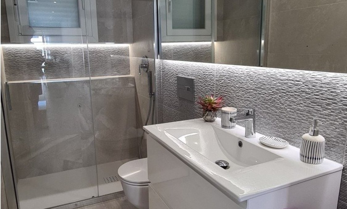 New Build - town house -
Avileses