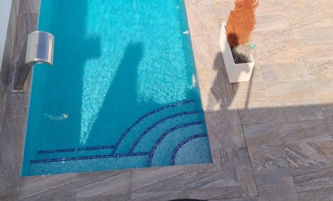 New Build - town house -
Avileses