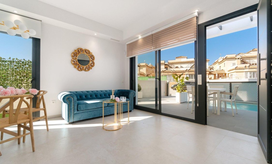 Obra nueva - villa -
Los Montesinos - La Herrada