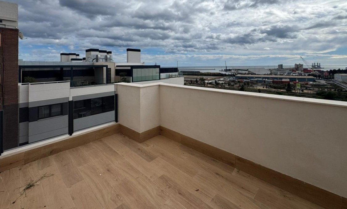 Nowy budynek - Daszek -
Alicante - Benalua