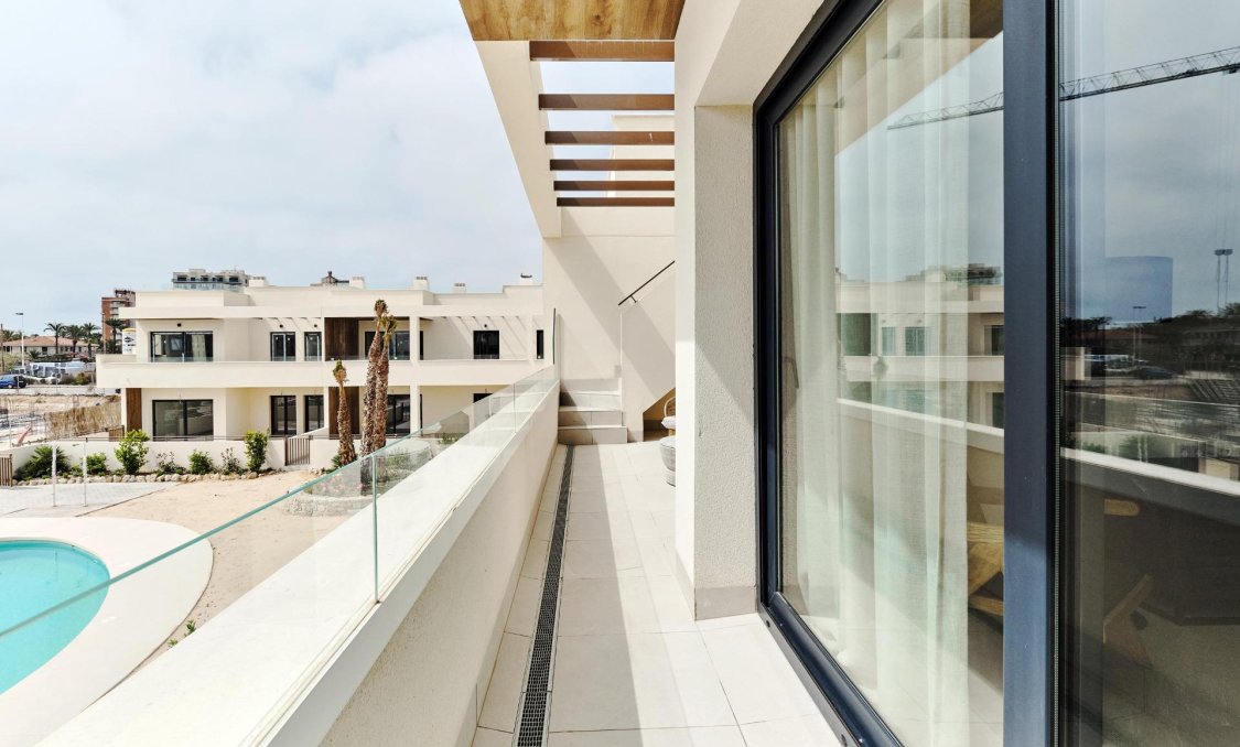 Obra nueva - Bungalow -
Torrevieja - Villa Amalia