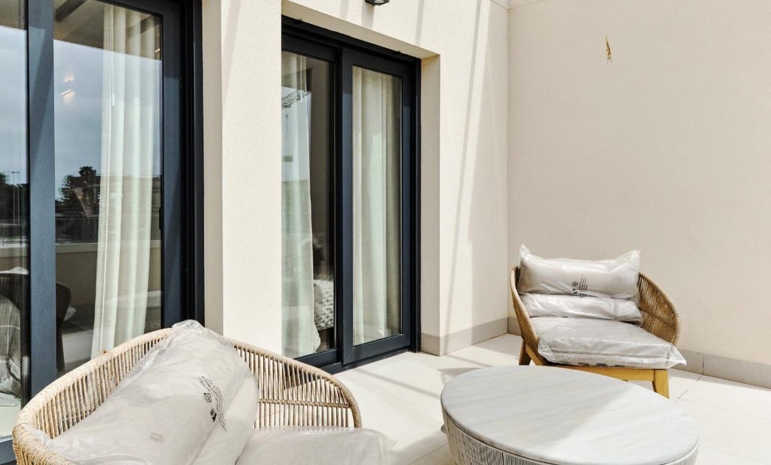 Obra nueva - Bungalow -
Torrevieja - Villa Amalia