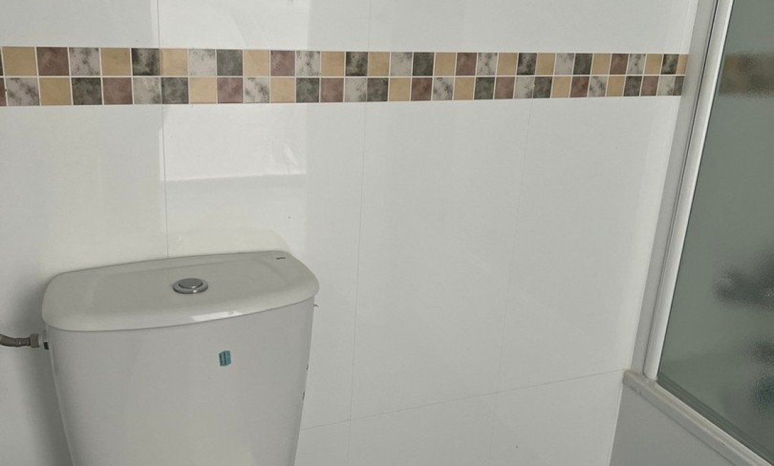 Nowy budynek - Daszek -
Calpe - Playa La Fossa