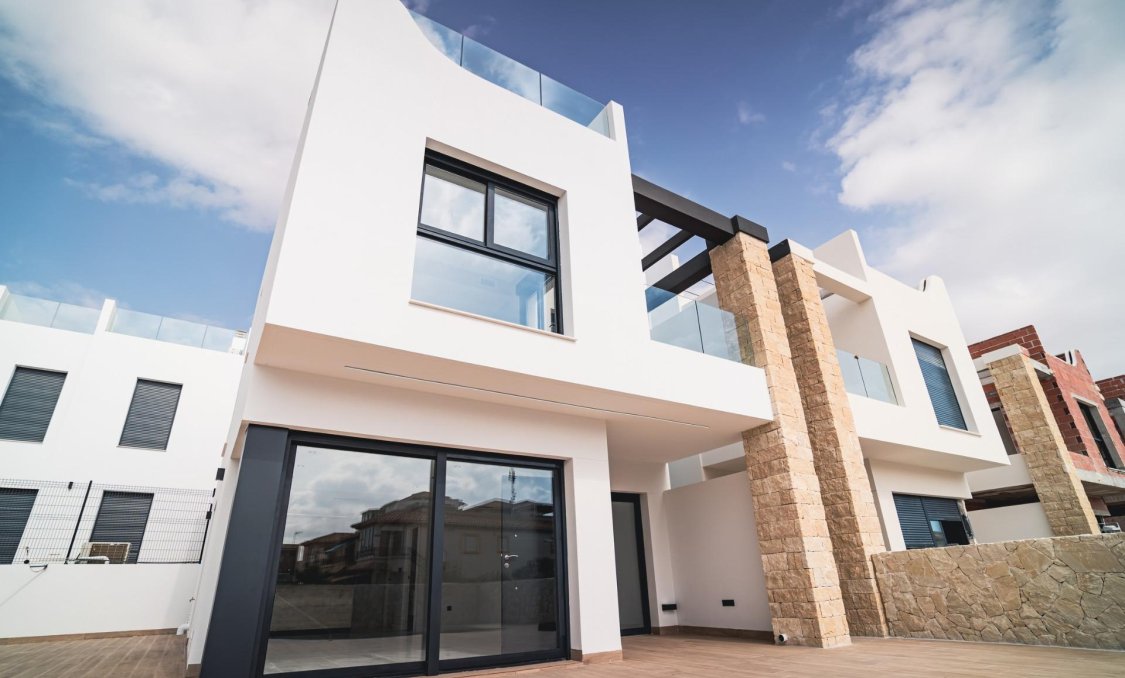 Nowy budynek - villa -
Orihuela Costa - Punta Prima