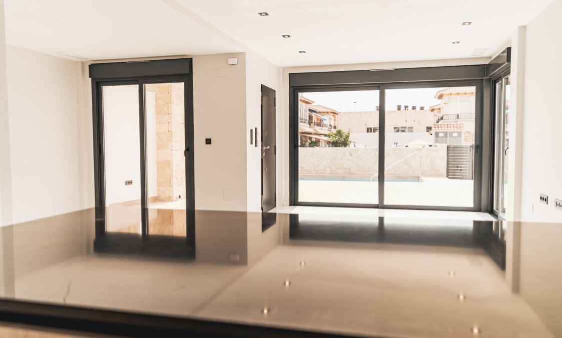 Nowy budynek - villa -
Orihuela Costa - Punta Prima