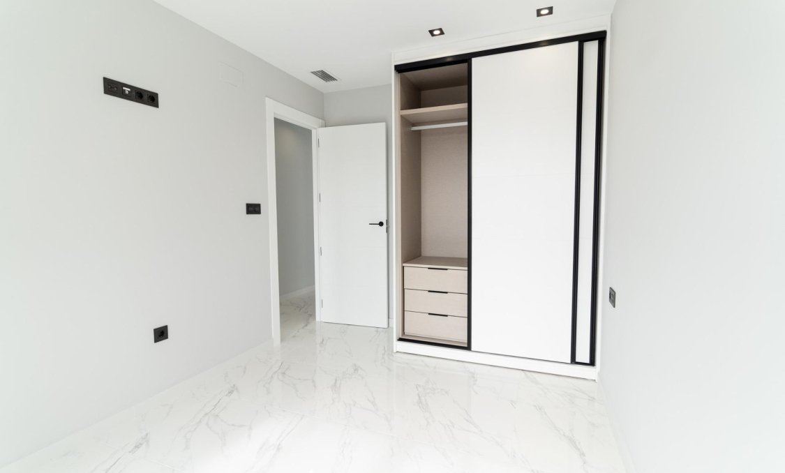 Nowy budynek - villa -
Orihuela Costa - Punta Prima