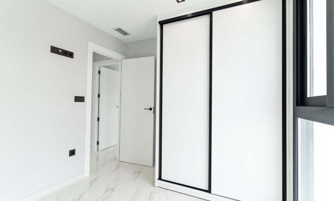 Nowy budynek - villa -
Orihuela Costa - Punta Prima