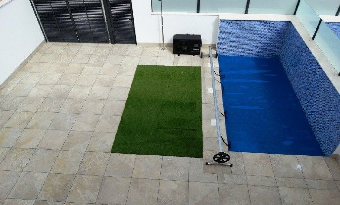 Nowy budynek - villa -
Pilar de la Horadada - pueblo