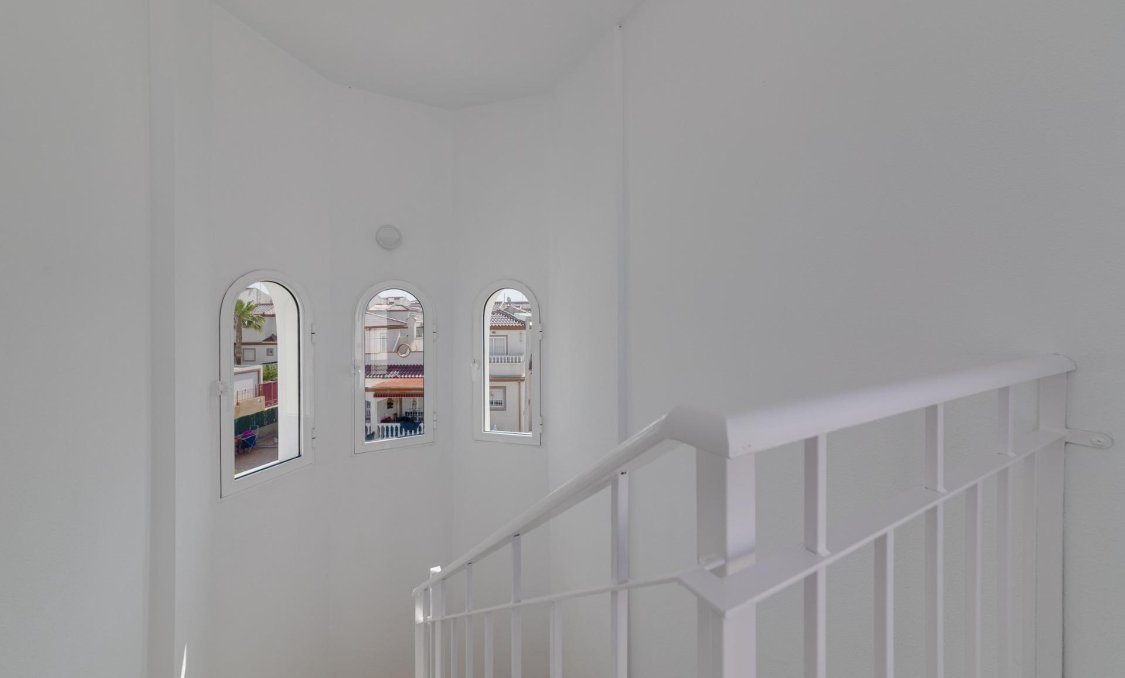 New Build - villa -
San Fulgencio - El Oasis